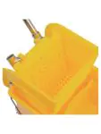 Emmer - 20 Liter - Geel - H 48 x 28 x 35 CM - Jantex - F951 F951 €41.32 Schoonmaakwagen