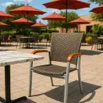 Terrasstoel Baja - Stapelbaar - Armleuning - Gevlocht Riet - Bruin - Kunststof - G-Line HW-16774 €59.95 Terrasstoelen
